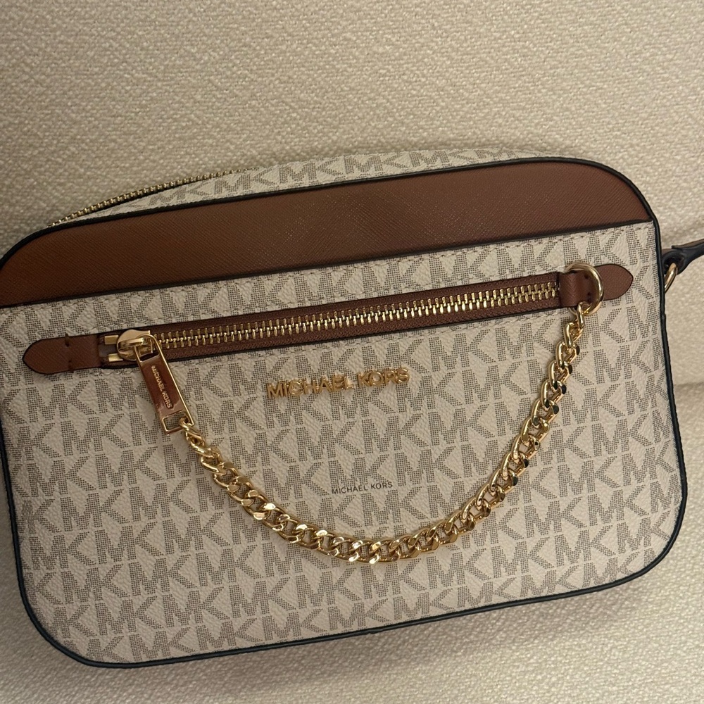 Michael Kors Crossbody Bag